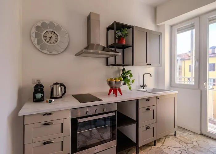 Station-duomo - 3 Bedrooms With Jacuzzi Apartment Mailand